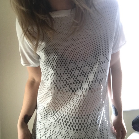 RVCA Mesh T-shirt dress artist designer - Picture 2 of 8